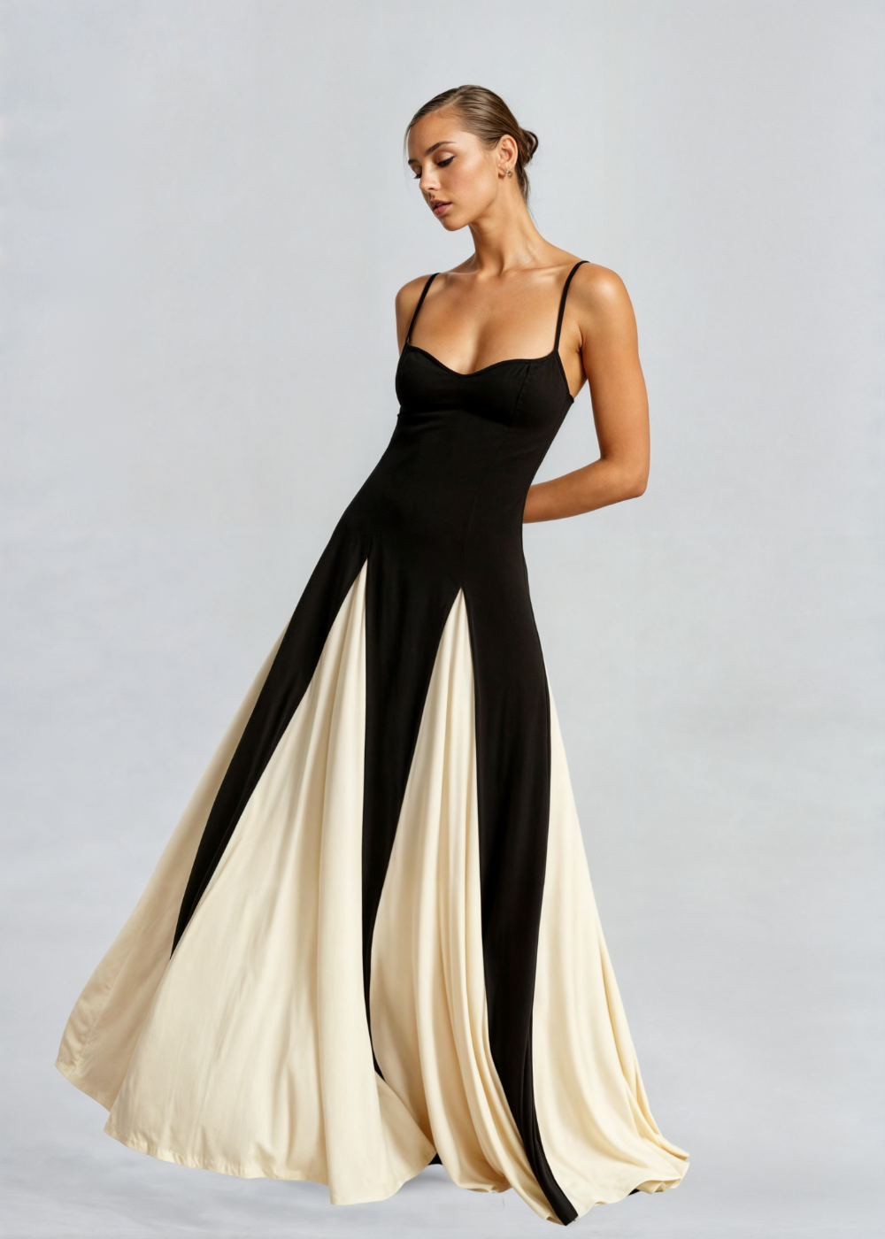 Alara™ | Elegant Maxi Dress