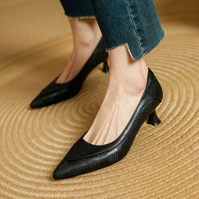 Fiona™ | Chic Pointed Pumps