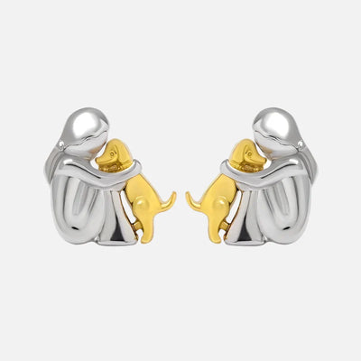Alora™ | Hug Earrings