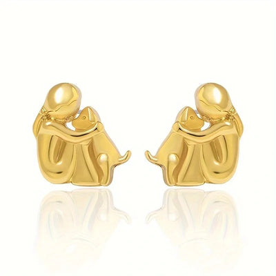 Alora™ | Hug Earrings