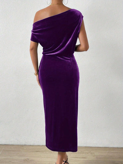 Riley™ | Timeless Velvet Relaxed Midi Dress